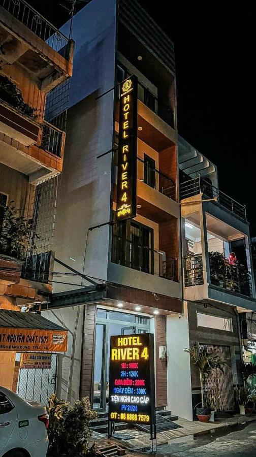 River Hotel 4 ลองซเวียน ภายนอก รูปภาพ
