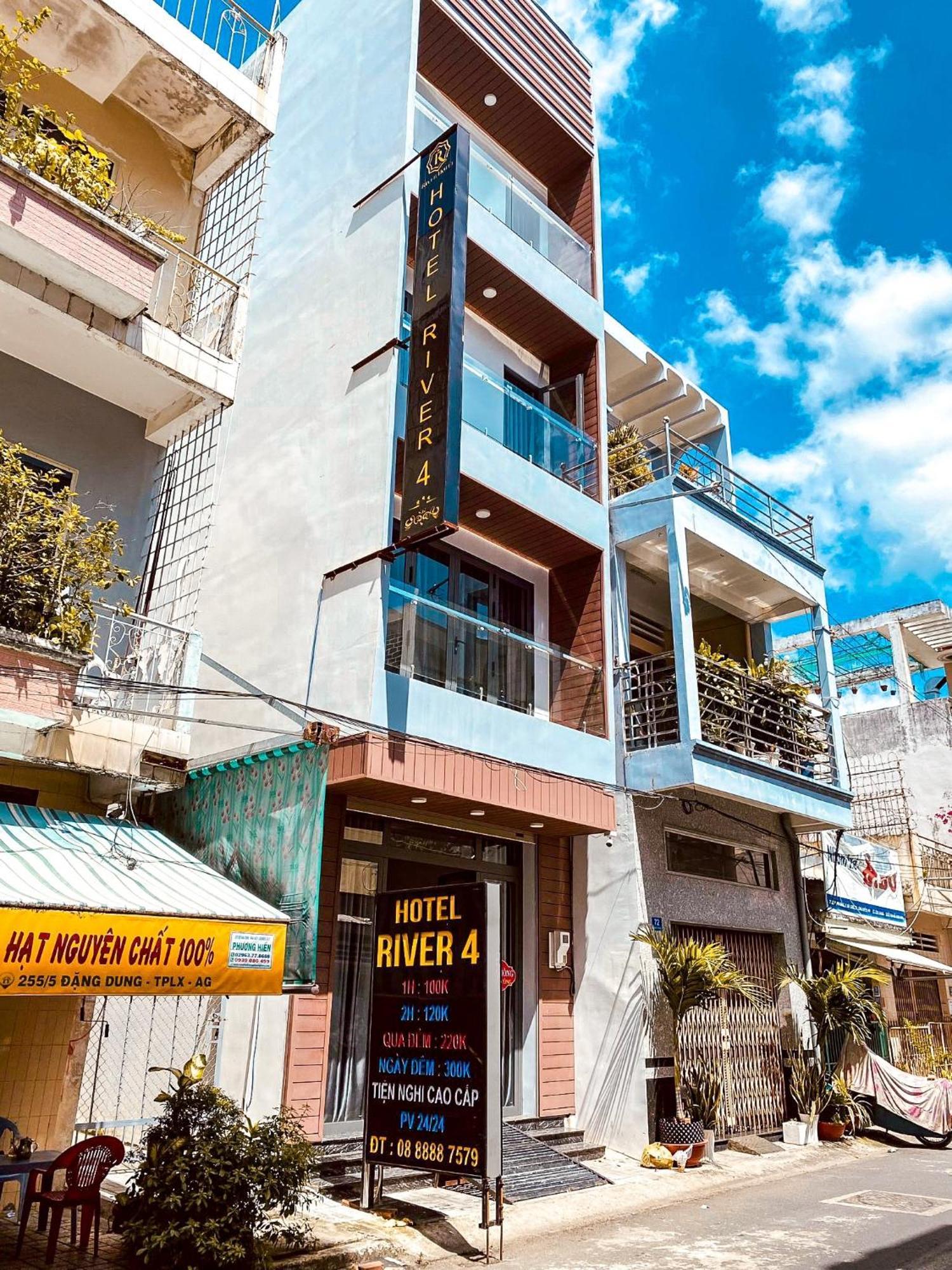 River Hotel 4 ลองซเวียน ภายนอก รูปภาพ